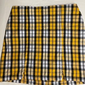 Hollister mini skirt